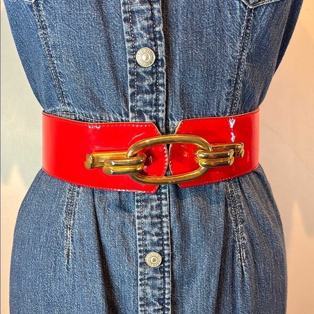 Emmanuel vintage cherry red patent wide belt with goldtone buckle medium
